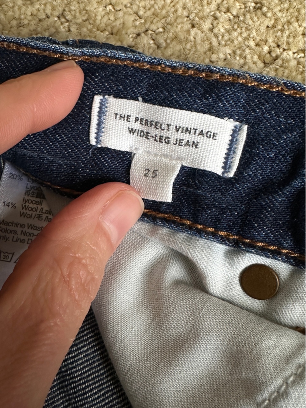 Madewell Perfect Vintage Wide Leg Jean in Airy Denim - Picture 4 of 7